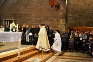 don_mirco_pasini_entra_nella_nostra_comunita_13_20121222_1984984733